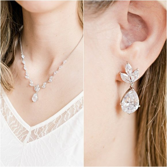 David's Bridal Rose Gold Crystal Earrings & Necklace set NWT - Picture 5 of 6